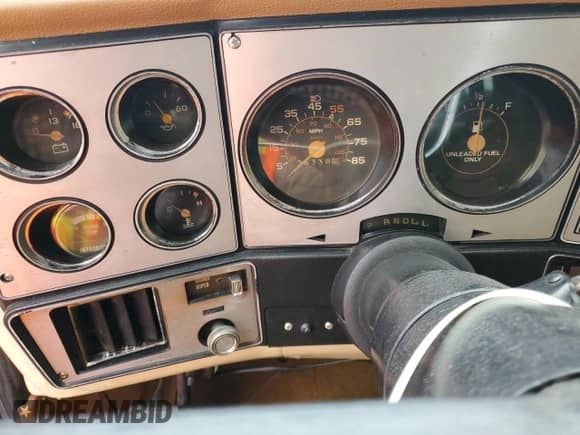 1980 Chevrolet Blazer с VIN CKL18AF139471, выставлен на аукционе Copart как лот 74931074 с пробегом 6 338 миль миль и Списание • Salvage title. История ставок и продаж доступна на DreamBid. Изображение 9.