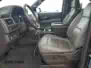 2021 Chevrolet Suburban Z71 с VIN 1GNSKDKD8MR308407, выставлен на аукционе Copart как лот 81198475 с пробегом 133 077 миль миль и Списание • Salvage title. История ставок и продаж доступна на DreamBid. Изображение 7.