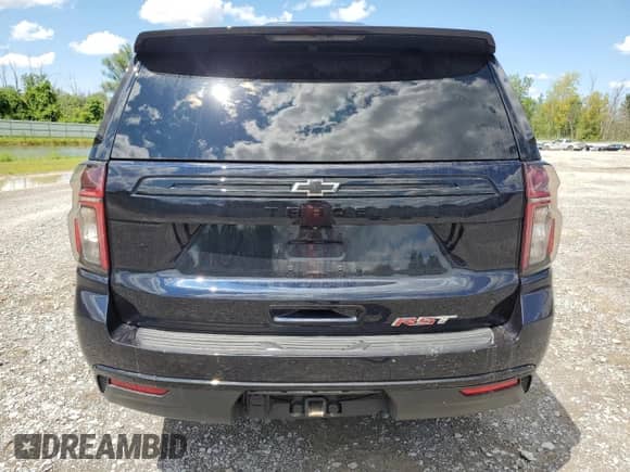 2023 Chevrolet Tahoe RST z VIN 1GNSKRKD9PR386003, wystawiony jako Copart lot #67361175 z przebiegiem 21 263 mil mil oraz Szkoda całkowita • Salvage title. Historia ofert i sprzedaży dostępna na DreamBid. Obrazek 6.