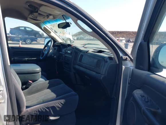 2002 Dodge 1500 с VIN 3D7HA18N82G151193, выставлен на аукционе IAAI как лот 42651706 с пробегом 263 438 миль миль и . История ставок и продаж доступна на DreamBid. Изображение 5.