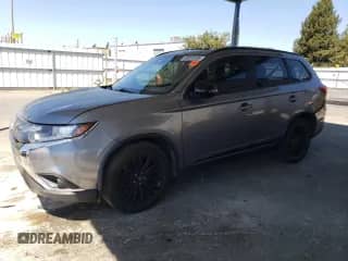 2020 Mitsubishi Outlander SE с VIN JA4AD3A34LZ037761, выставлен на аукционе Copart как лот 68659135 с пробегом 114 873 миль миль и Списание • Salvage title. История ставок и продаж доступна на DreamBid. Изображение 1.