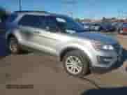 2017 Ford Explorer z VIN 1FM5K8B88HGC82369, wystawiony jako IAAI lot #43527712 z przebiegiem 253 490 mil mil oraz . Historia ofert i sprzedaży dostępna na DreamBid. Obrazek 1.