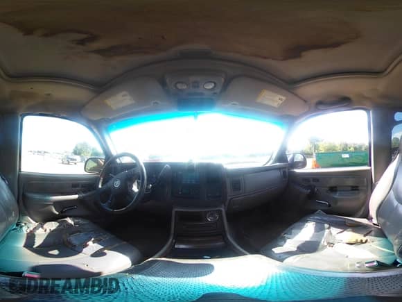 2006 Cadillac Escalade z VIN 1GYEC63N76R155487, wystawiony jako IAAI lot #42137776 z przebiegiem 420 278 mil mil oraz . Historia ofert i sprzedaży dostępna na DreamBid. Obrazek 18.