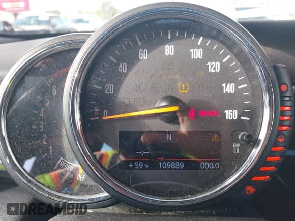2015 MINI Hardtop with VIN WMWXM5C57F3A97003, listed as a IAAI auction lot 43442951 with 109,889 mi miles and . Bid and sale history available at DreamBid. Image 7.