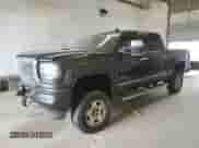 2016 GMC Sierra 1500 Denali z VIN 3GTU2PEJ6GG144177, wystawiony jako Copart lot #62304795 z przebiegiem 197 675 mil mil oraz Czysty tytuł • Clean title. Historia ofert i sprzedaży dostępna na DreamBid. Obrazek 1.