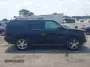 2008 Chevrolet Tahoe 3LT z VIN 1GNFC13048R194047, wystawiony jako IAAI lot #42403106 z przebiegiem 271 158 mil mil oraz . Historia ofert i sprzedaży dostępna na DreamBid. Obrazek 12.
