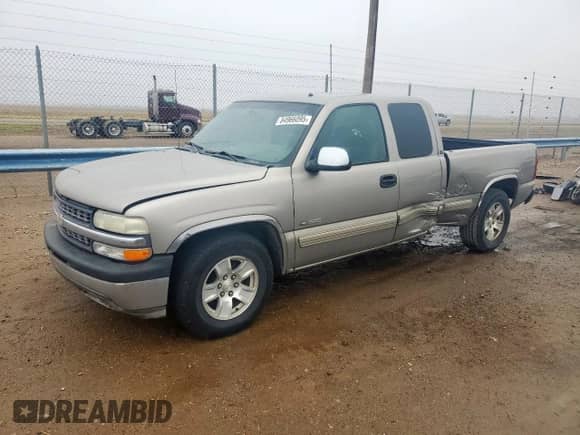 2001 Chevrolet Silverado 1500 LS с VIN 2GCEC19T811186635, выставлен на аукционе Copart как лот 84966095 с пробегом 183 704 миль миль и Списание • Salvage title. История ставок и продаж доступна на DreamBid. Изображение 1.