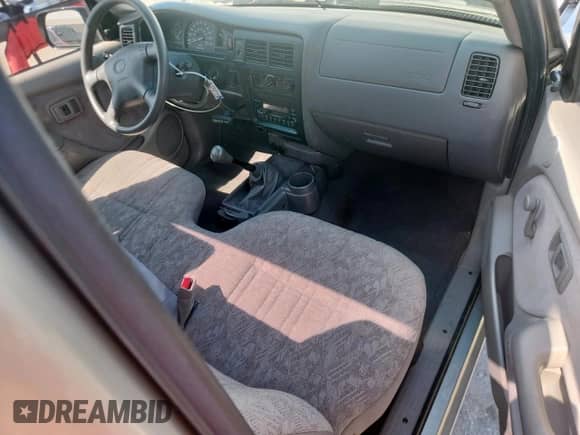 2002 Toyota Tacoma с VIN 5TENL42N52Z144191, выставлен на аукционе Copart как лот 83793165 с пробегом 151 018 миль миль и Чистый • Clean title. История ставок и продаж доступна на DreamBid. Изображение 8.