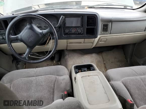 2002 Chevrolet Suburban LS с VIN 3GNEC16Z92G324689, выставлен на аукционе Copart как лот 51615495 с пробегом Не указан миль и Списание • Salvage title. История ставок и продаж доступна на DreamBid. Изображение 8.