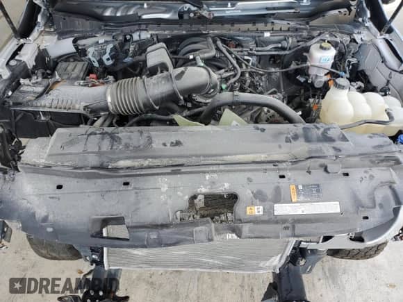 2024 Ford F-250 XL z VIN 1FT7W2BAXREE62922, wystawiony jako Copart lot #90459185 z przebiegiem 22 532 mil mil oraz Szkoda całkowita • Salvage title. Historia ofert i sprzedaży dostępna na DreamBid. Obrazek 11.