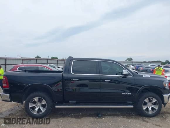 2020 Ram 1500 Laramie с VIN 1C6SRFJT4LN150587, выставлен на аукционе IAAI как лот 42459574 с пробегом 54 130 миль миль и . История ставок и продаж доступна на DreamBid. Изображение 13.