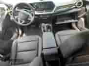 2024 Chevrolet Trax ACTIV с VIN KL77LKE24RC157938, выставлен на аукционе Copart как лот 68641095 с пробегом Не указан миль и Списание • Salvage title. История ставок и продаж доступна на DreamBid. Изображение 8.