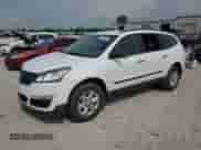 2017 Chevrolet Traverse LS z VIN 1GNKRFED9HJ142616, wystawiony jako Copart lot #66388995 z przebiegiem 105 720 mil mil oraz Czysty tytuł • Clean title. Historia ofert i sprzedaży dostępna na DreamBid. Obrazek 1.