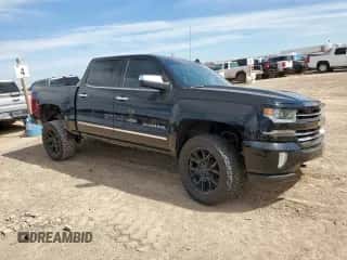 2016 Chevrolet Silverado 1500 LTZ z VIN 3GCUKSEC3GG352618, wystawiony jako Copart lot #84356155 z przebiegiem 108 653 mil mil oraz Szkoda całkowita • Salvage title. Historia ofert i sprzedaży dostępna na DreamBid. Obrazek 4.