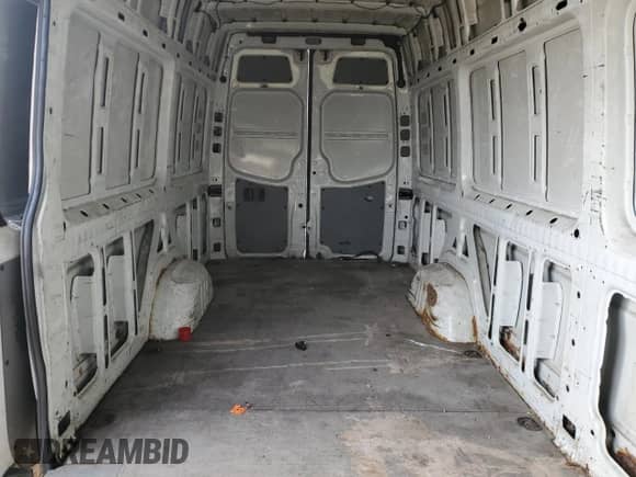 2008 Dodge Sprinter with VIN WD0PE845585235813, listed as a Copart auction lot 57610935 with 176,402 mi miles and Salvage title. Bid and sale history available at DreamBid. Image 10.