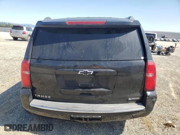 2017 Chevrolet Tahoe Premier z VIN 1GNSKCKC6HR251180, wystawiony jako Copart lot #61505935 z przebiegiem 142 525 mil mil oraz Szkoda całkowita • Salvage title. Historia ofert i sprzedaży dostępna na DreamBid. Obrazek 6.