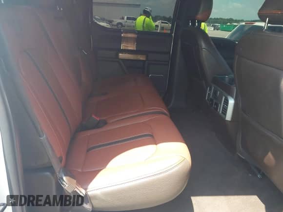 2018 Ford F-150 XL z VIN 1FTEW1EG1JFD38893, wystawiony jako IAAI lot #42414645 z przebiegiem 123 274 mil mil oraz . Historia ofert i sprzedaży dostępna na DreamBid. Obrazek 8.