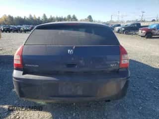 2006 Dodge Magnum z VIN 2D4FV47V46H412577, wystawiony jako Copart lot #77416204 z przebiegiem 244 741 mil mil oraz Szkoda całkowita • Salvage title. Historia ofert i sprzedaży dostępna na DreamBid. Obrazek 6.