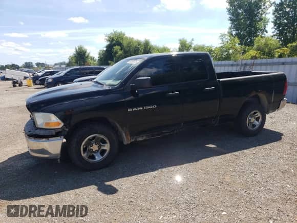 2012 Ram 1500 ST z VIN 1C6RD7FP4CS120411, wystawiony jako Copart lot #69358175 z przebiegiem 381 890 mil mil oraz Szkoda całkowita • Salvage title. Historia ofert i sprzedaży dostępna na DreamBid. Obrazek 1.
