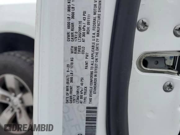 2023 Ram 1500 SLT z VIN 3C6RR7LG5PG661034, wystawiony jako Copart lot #60096515 z przebiegiem 24 322 mil mil oraz Czysty tytuł • Clean title. Historia ofert i sprzedaży dostępna na DreamBid. Obrazek 12.