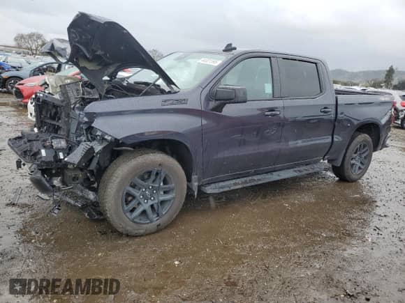 2024 Chevrolet Silverado 1500 RST с VIN 3GCUDEED1RG378013, выставлен на аукционе Copart как лот 44001595 с пробегом 11 031 миль миль и Списание • Salvage title. История ставок и продаж доступна на DreamBid. Изображение 1.
