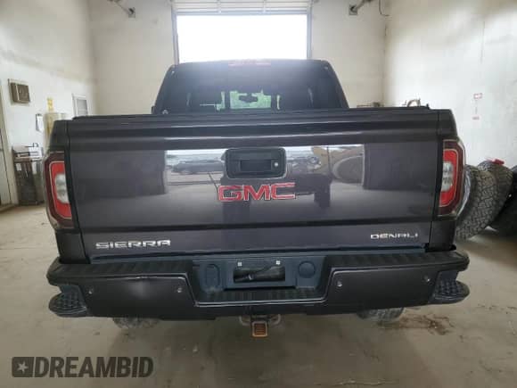 2016 GMC Sierra 1500 Denali z VIN 3GTU2PEJ6GG144177, wystawiony jako Copart lot #62304795 z przebiegiem 197 675 mil mil oraz Czysty tytuł • Clean title. Historia ofert i sprzedaży dostępna na DreamBid. Obrazek 6.
