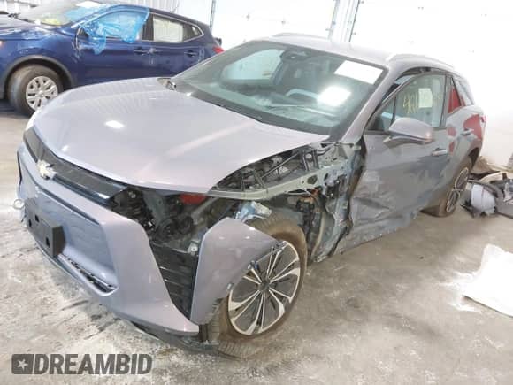 2024 Chevrolet Blazer EV eAWD LT with VIN 3GNKDBRJXRS221784, listed as a IAAI auction lot 42672234 with 9,116 mi miles and . Bid and sale history available at DreamBid. Image 17.