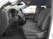 2024 Chevrolet Silverado 1500 Custom Trail Boss с VIN 3GCUDCE81RG321446, выставлен на аукционе Copart как лот 72214744 с пробегом 3 581 миль миль и Списание • Salvage title. История ставок и продаж доступна на DreamBid. Изображение 7.