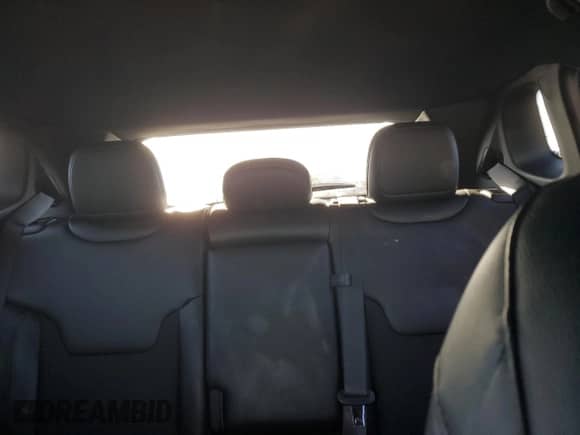 2025 Jeep Compass Latitude z VIN 3C4NJDBN5ST532143, wystawiony jako Copart lot #81390275 z przebiegiem 4 173 mil mil oraz Szkoda całkowita • Salvage title. Historia ofert i sprzedaży dostępna na DreamBid. Obrazek 10.