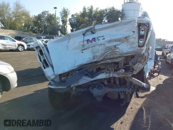 2019 GMC Sierra 1500 Elevation with VIN 1GTR8CED3KZ369589, listed as a IAAI auction lot 43316907 with 191,544 mi miles and . Bid and sale history available at DreamBid. Image 17.