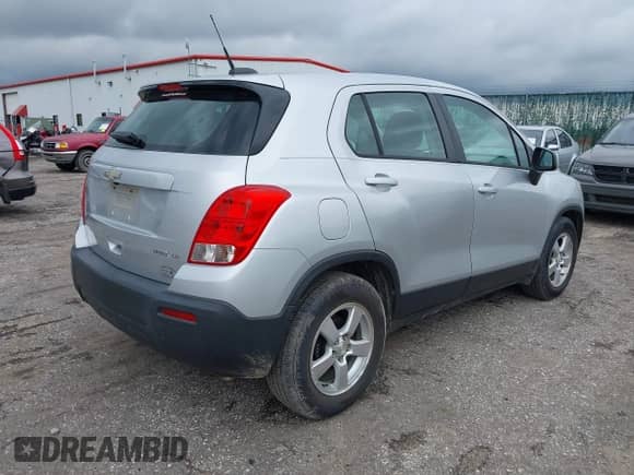 2016 Chevrolet Trax LS с VIN KL7CJKSB2GB666390, выставлен на аукционе IAAI как лот 43237737 с пробегом 115 729 миль миль и . История ставок и продаж доступна на DreamBid. Изображение 4.