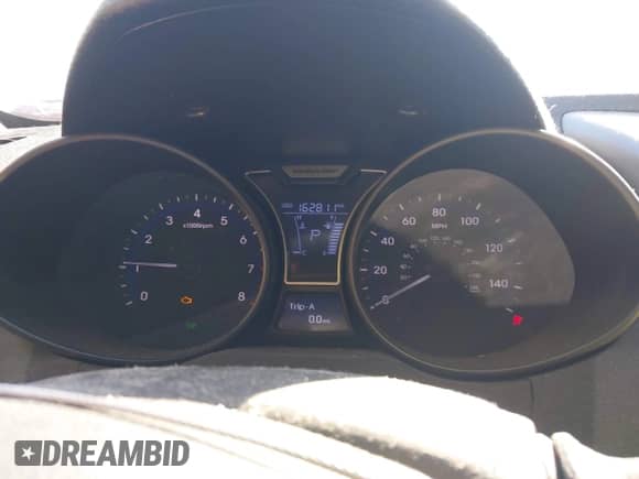 2013 Hyundai Veloster Turbo с VIN KMHTC6AE7DU140638, выставлен на аукционе IAAI как лот 43169612 с пробегом 162 811 миль миль и . История ставок и продаж доступна на DreamBid. Изображение 7.