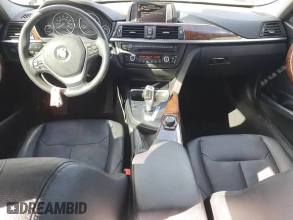 2015 BMW 3 Series 328i xDrive с VIN WBA3B5C52FF959740, выставлен на аукционе Copart как лот 86410355 с пробегом 155 169 миль миль и Чистый • Clean title. История ставок и продаж доступна на DreamBid. Изображение 8.