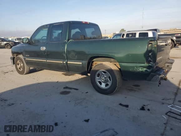 2002 Chevrolet Silverado 1500 с VIN 2GCEC19W721391097, выставлен на аукционе Copart как лот 44111575 с пробегом Не указан миль и Списание • Salvage title. История ставок и продаж доступна на DreamBid. Изображение 2.