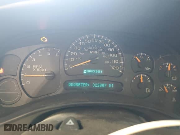 2004 Chevrolet Suburban Z71 with VIN 3GNFK16Z24G342591, listed as a Copart auction lot 72842654 with 322,007 mi miles and Clean title. Bid and sale history available at DreamBid. Image 9.