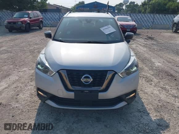 2020 Nissan Kicks SR z VIN 3N1CP5DV2LL563847, wystawiony jako IAAI lot #42906965 z przebiegiem 92 960 mil mil oraz . Historia ofert i sprzedaży dostępna na DreamBid. Obrazek 13.