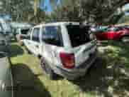 2004 Jeep Grand Cherokee Laredo with VIN 1J4GX48S44C111978, listed as a Copart auction lot 86322965 with 331,946 mi miles and Clean title. Bid and sale history available at DreamBid. Image 3.