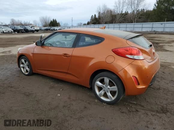 2013 Hyundai Veloster w/Black Int z VIN KMHTC6AD5DU166176, wystawiony jako Copart lot #47588505 z przebiegiem Nie podano mil oraz Nie do naprawy • Non repairable. Historia ofert i sprzedaży dostępna na DreamBid. Obrazek 2.