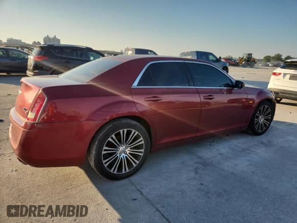 2014 Chrysler 300 S с VIN 2C3CCABG4EH200617, выставлен на аукционе Copart как лот 84379195 с пробегом 126 274 миль миль и Чистый • Clean title. История ставок и продаж доступна на DreamBid. Изображение 3.