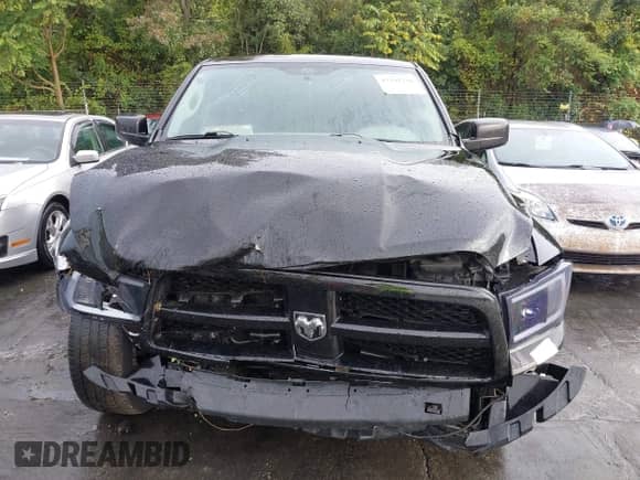 2012 Ram 1500 Tradesman with VIN 1C6RD6FT0CS156460, listed as a IAAI auction lot 43241230 with 186,040 mi miles and . Bid and sale history available at DreamBid. Image 12.