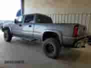 2006 Chevrolet Silverado 2500HD LT1 with VIN 1GCHK23D26F160135, listed as a Copart auction lot 48305535 with 220,176 mi miles and Salvage title. Bid and sale history available at DreamBid. Image 2.