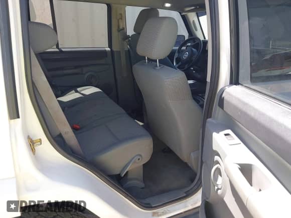 2007 Jeep Commander Sport с VIN 1J8HG48P97C601058, выставлен на аукционе IAAI как лот 42489447 с пробегом 200 103 миль миль и . История ставок и продаж доступна на DreamBid. Изображение 8.