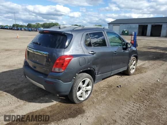 2016 Chevrolet Trax LTZ z VIN 3GNCJMSB1GL180772, wystawiony jako Copart lot #71200815 z przebiegiem 155 373 mil mil oraz Czysty tytuł • Clean title. Historia ofert i sprzedaży dostępna na DreamBid. Obrazek 3.