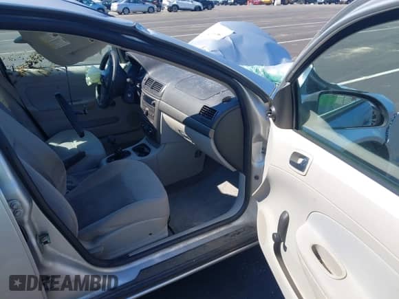 2009 Chevrolet Cobalt LS с VIN 1G1AK58H697234646, выставлен на аукционе IAAI как лот 43108379 с пробегом 242 883 миль миль и . История ставок и продаж доступна на DreamBid. Изображение 5.