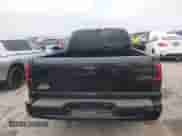 2003 Chevrolet Silverado SS z VIN 2GCEK19N031374721, wystawiony jako IAAI lot #41961406 z przebiegiem 130 058 mil mil oraz . Historia ofert i sprzedaży dostępna na DreamBid. Obrazek 16.