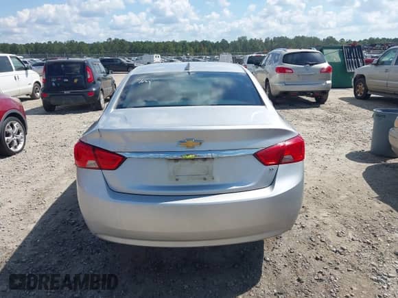 2017 Chevrolet Impala LT z VIN 1G1105SA9HU140701, wystawiony jako IAAI lot #43285237 z przebiegiem 224 264 mil mil oraz . Historia ofert i sprzedaży dostępna na DreamBid. Obrazek 16.