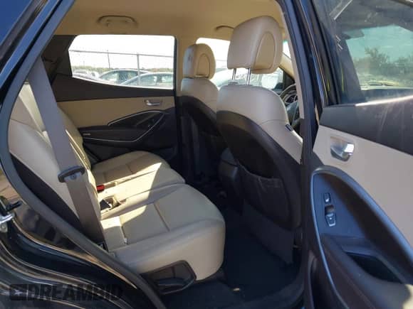2013 Hyundai Santa Fe Sport with VIN 5XYZU3LA2DG114132, listed as a IAAI auction lot 39752661 with Not provided miles and . Bid and sale history available at DreamBid. Image 8.