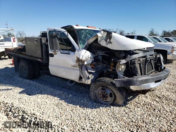 2007 Chevrolet Silverado 3500 WT z VIN 1GBJC34D47E167795, wystawiony jako Copart lot #41616155 z przebiegiem Nie podano mil oraz Szkoda całkowita • Salvage title. Historia ofert i sprzedaży dostępna na DreamBid. Obrazek 1.