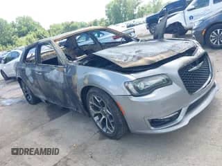 2018 Chrysler 300 S с VIN 2C3CCABG9JH245028, выставлен на аукционе IAAI как лот 42607956 с пробегом Не указан миль и . История ставок и продаж доступна на DreamBid. Изображение 1.