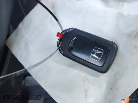 2021 Honda Passport Sport z VIN 5FNYF7H22MB014439, wystawiony jako IAAI lot #43172715 z przebiegiem 34 103 mil mil oraz . Historia ofert i sprzedaży dostępna na DreamBid. Obrazek 11.